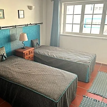 Spacious In D'el Rey